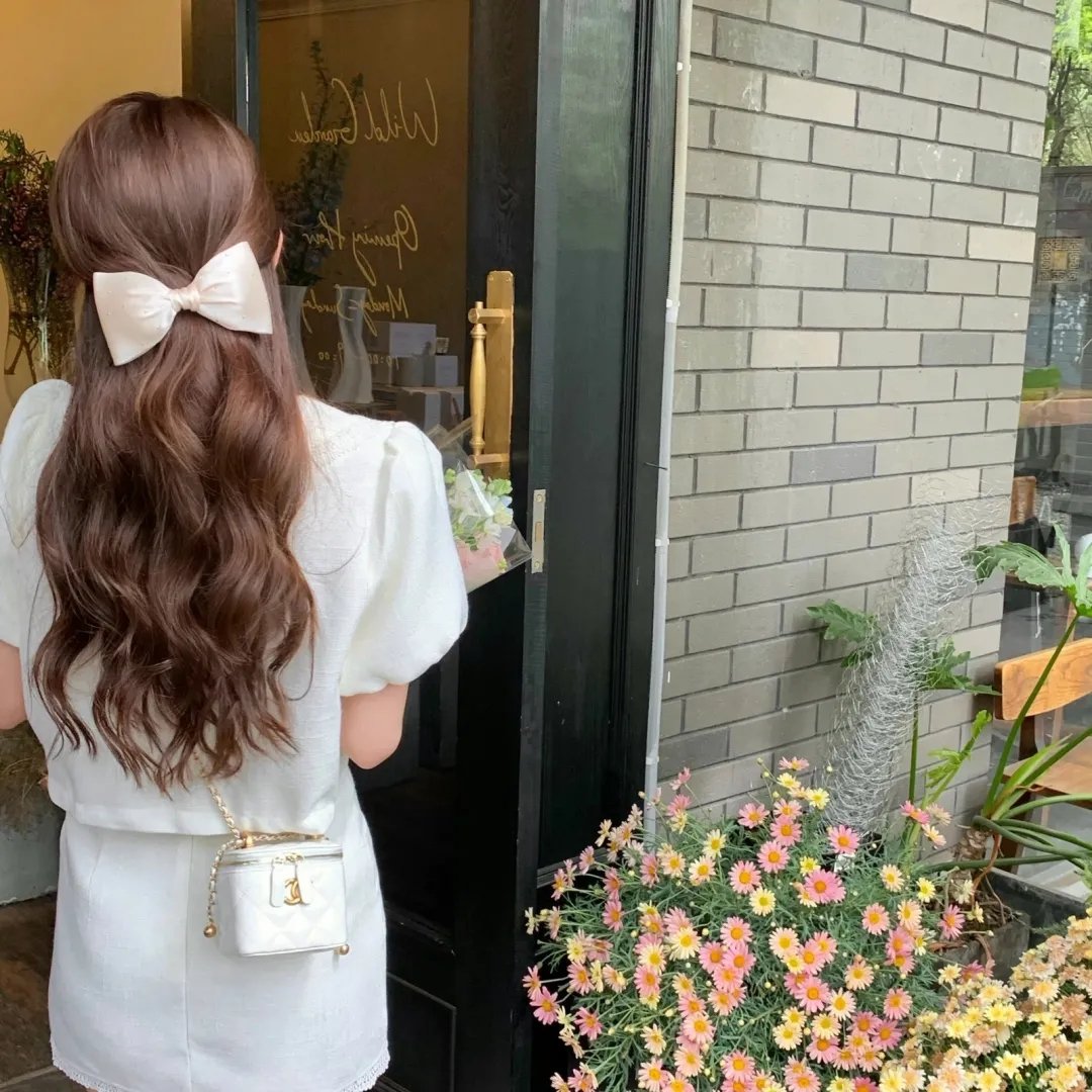 野蛮的囧妃：时空黑洞